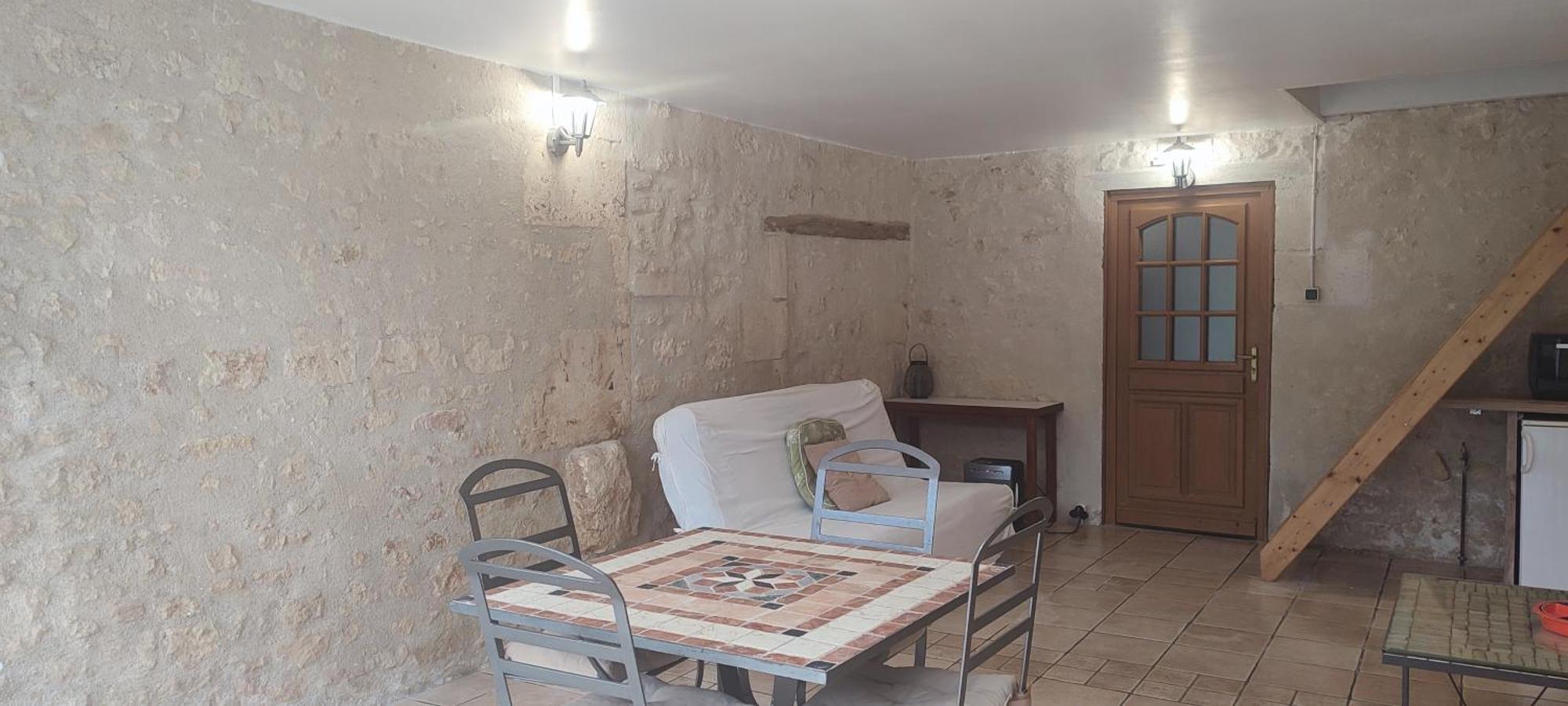 Gite Cosy, Sur Jardin, Terrasse Privee, Parking Au Calme En Rdc Gémozac Eksteriør billede